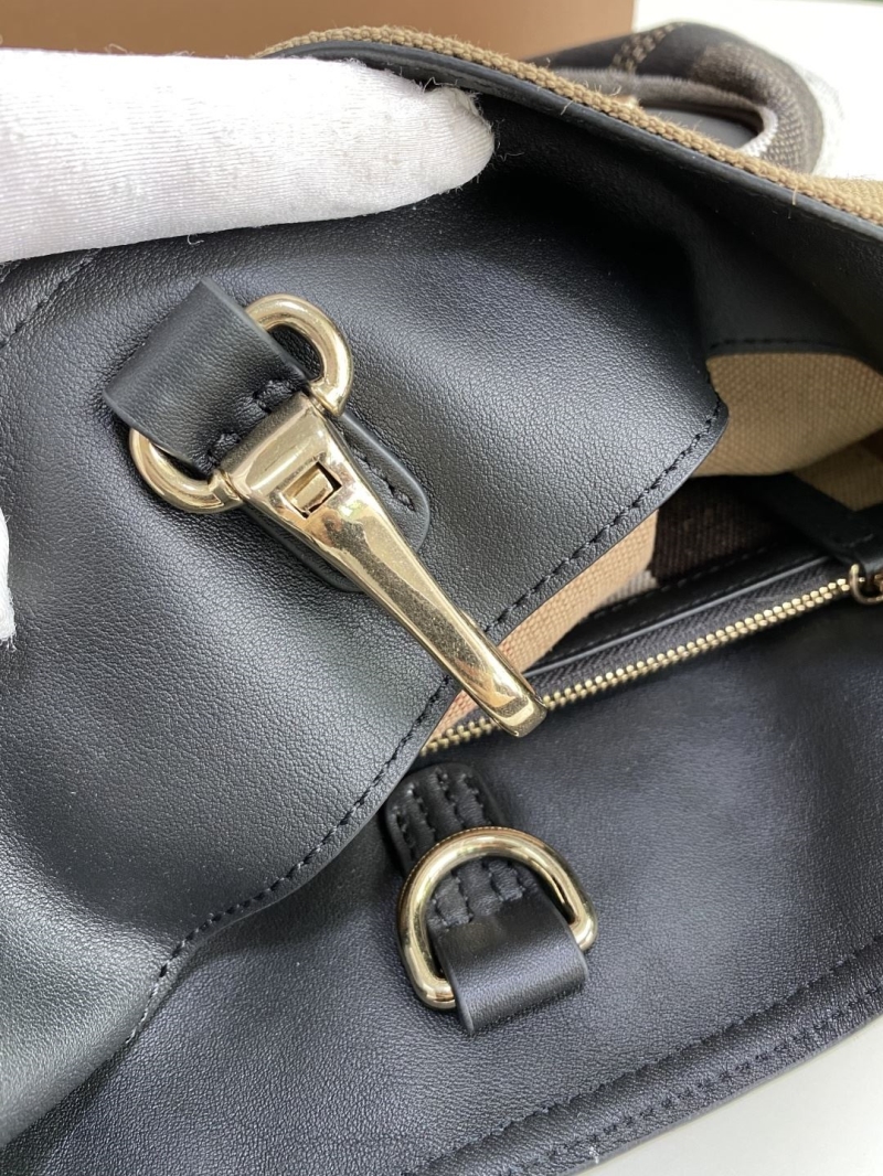 Bv*b*rry hobo bags